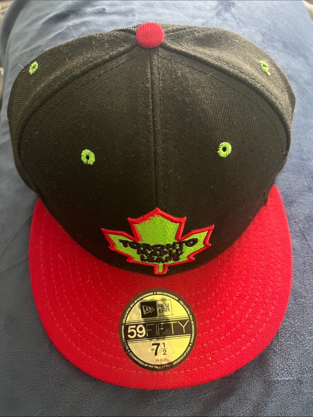 New Era 59FIFTY Toronto Maple Leafs Custom Fitted Hat - Size 7 1/2